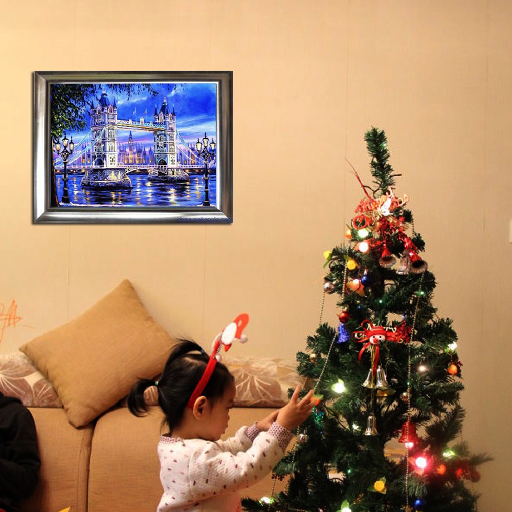 Bộ tranh đính đá 5D DIY hình tháp thời trang dành cho trang trí