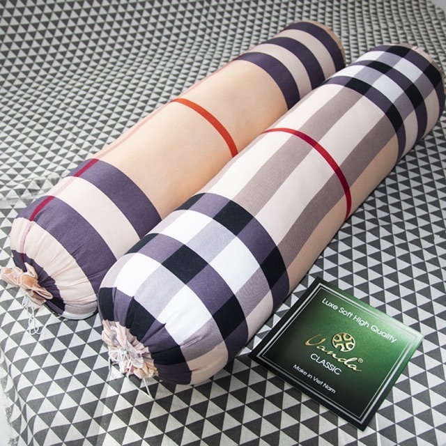 Gối ôm sọc caro