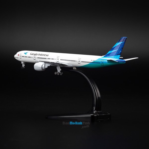 Mô hình máy bay Garuda Indonesia Boeing B777 20cm Everfly