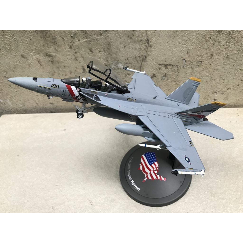 Mô hình Máy bay F/A-18F Super Hornet - 1:72