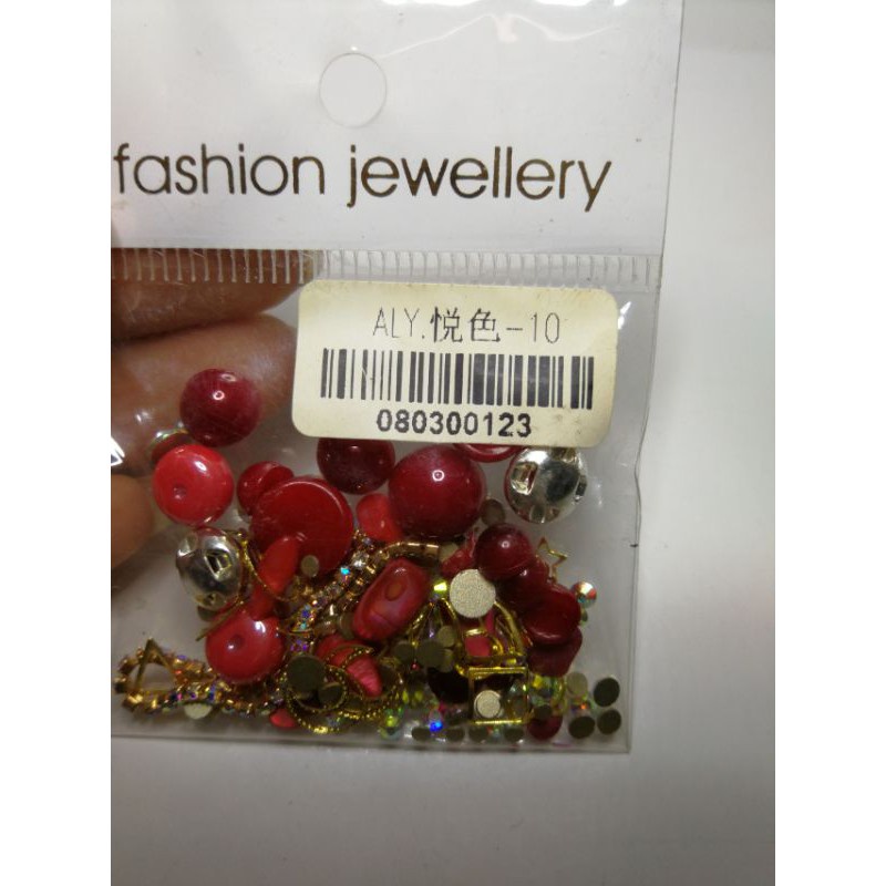 xà cừ mix đá, hình sắt,chai ,,   rang trí móng siêu hót