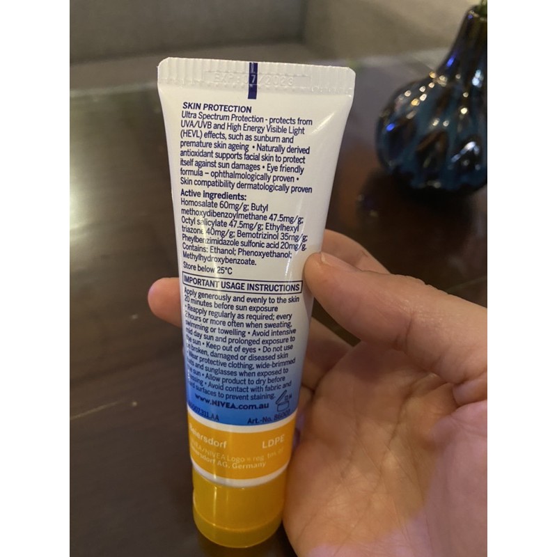 Kem chống nắng Nivea Shine Control SPF 50 UV Face | BigBuy360 - bigbuy360.vn