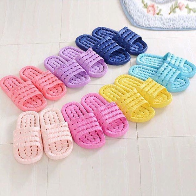 Dép xốp đi trong nhà