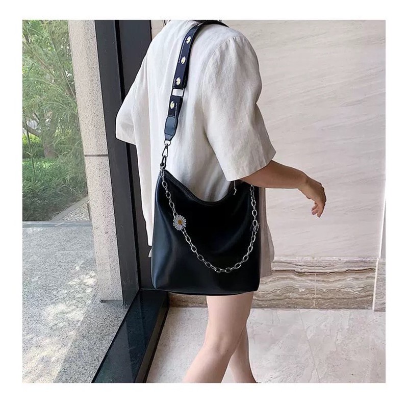 Túi đeo chéo nữ/túi đeo vui da họa tiết hoa cú HÀN QUỐC.