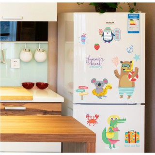 Decal trang trí tường - Thú Du Lịch Vui Chơi