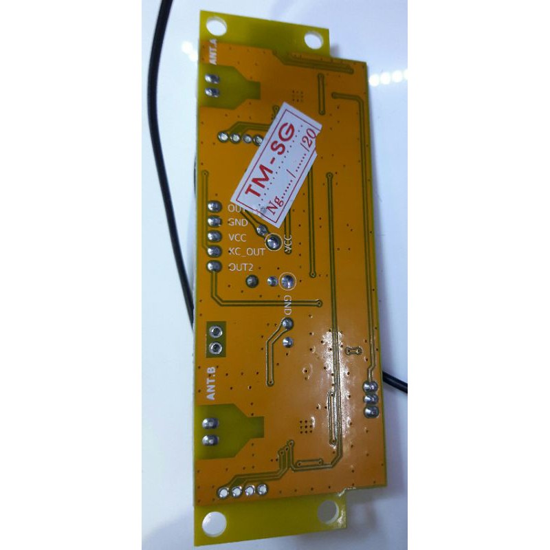 Mạch thu sóng micro UHF - tần số 768,5mhz - 793,5mhz - giá 1 board 280k