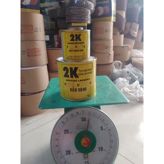 sơn dầu bóng 2k vàng.