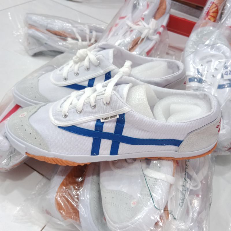 Giày Thể Dục Size 44 Học Sinh