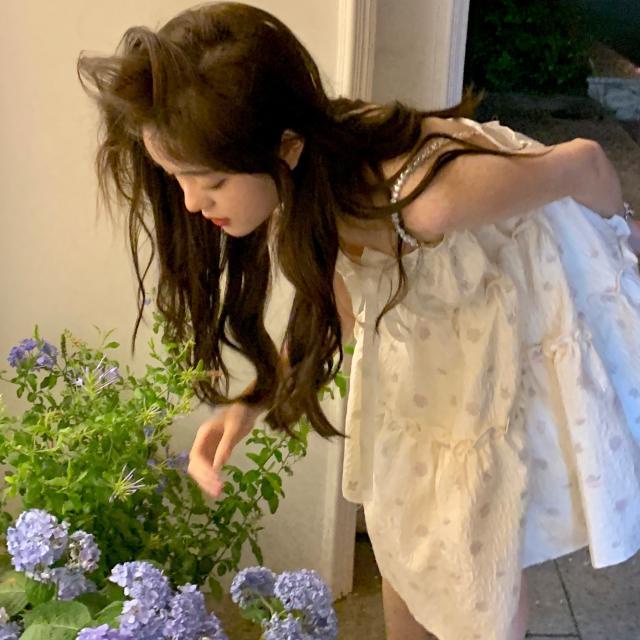 Đầm công chúa hai dây đính ngọc trai ngọt ngào phong cách Hàn Quốc