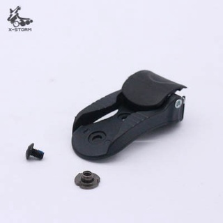 Ốc gắn khóa giày Patin