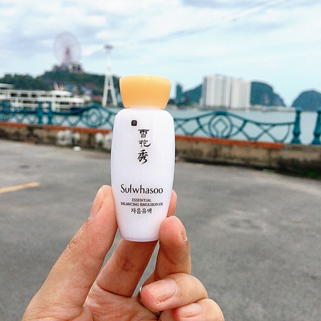 SỮA DƯỠNG SULWHASOO ESSENTIAL BALANCING EMULSION EX