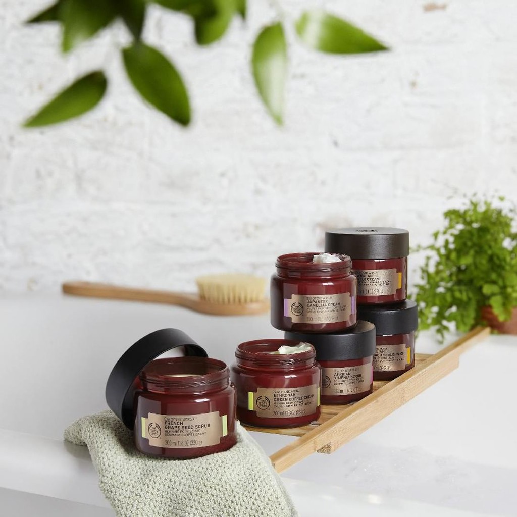 Dưỡng thể hoa trà Nhật Bản Japanese Camellia The Body Shop Spa of the World™