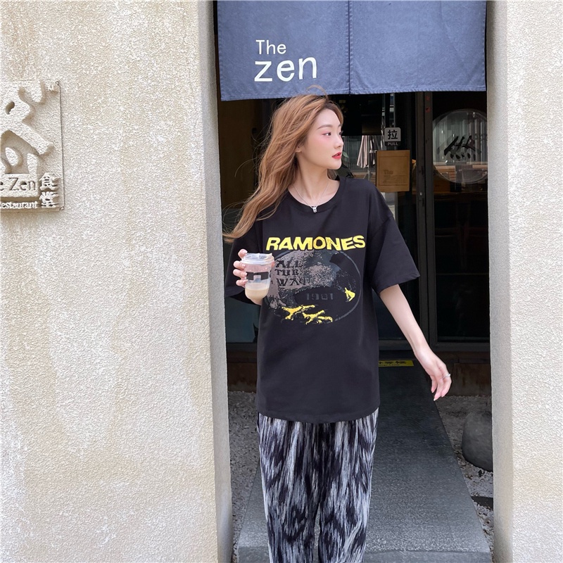 Áo Thun Tay Ngắn Cổ Tròn In Họa Tiết Phong Cách Retro Hàn Quốc