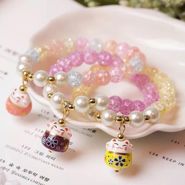 Vòng tay mèo may mắn