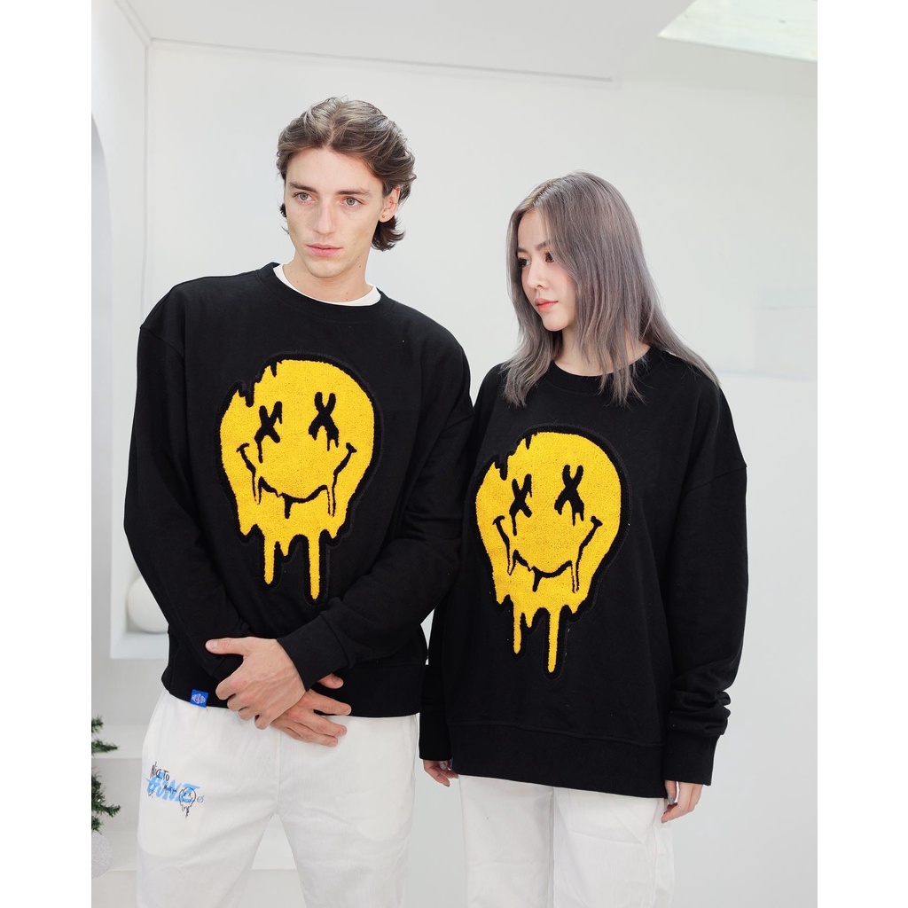 [T] Áo Sweater Giáng Sinh Nỉ Form Rộng Sweater Yellow Face Gonz - Màu Đen | BigBuy360 - bigbuy360.vn