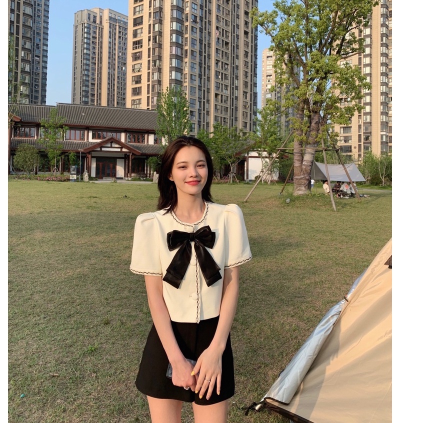 Áo Sơ Mi cổ nơ viền ziczac khuy ngọc tiểu thư 129