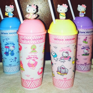 PHIÊN BẢN ĐẶC BIỆT HELLO KITTY (KÈM ỐNG HÚT)
