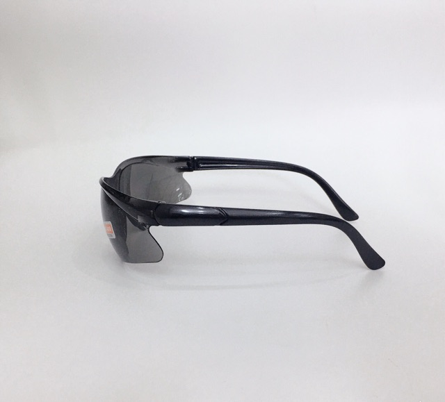 Kính râm bảo hộ chống uv400, chống bám nước | BigBuy360 - bigbuy360.vn