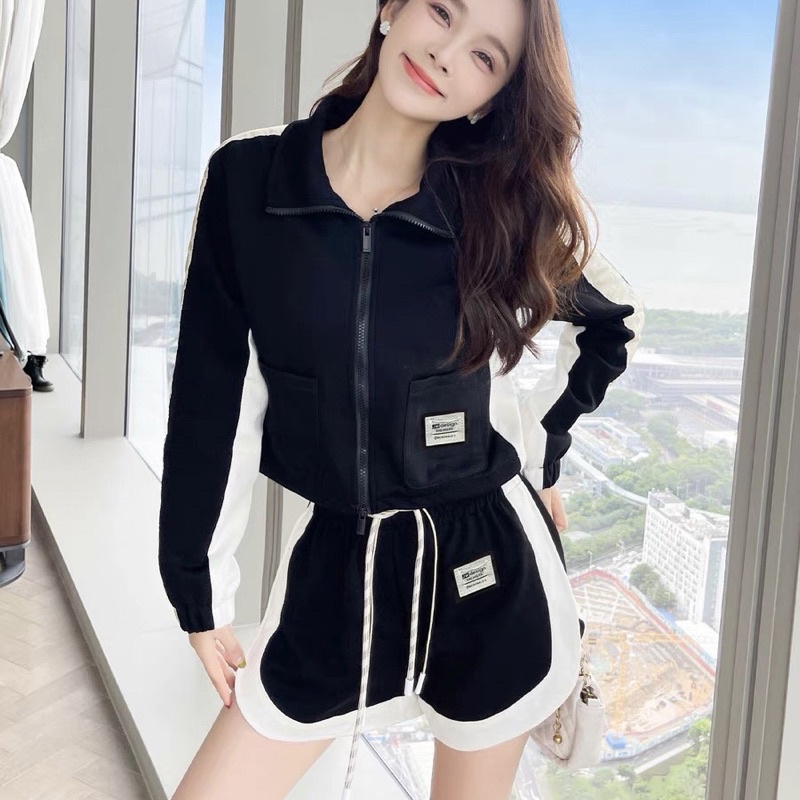 Set Bộ Áo Dài Tay Kéo Khoá Croptop Thể Thao Quần Sooc Đùi Chất Đũi Nhăn Phối Đen Trắng