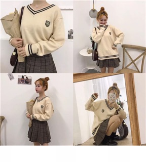 Áo len huy hiệu cổ V ulzzang oversize