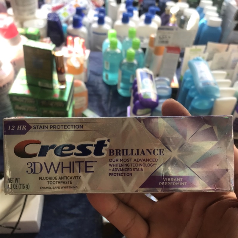 Kem đánh răng trắng răng Crest 3D White Brilliance