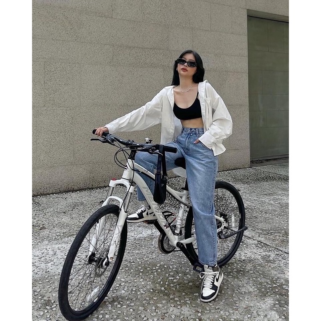 Quần Baggy Trơn Cloud thuộc thương hiệu Rocky Denim