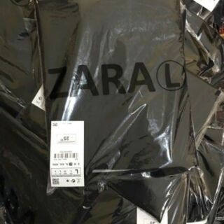 Chân bút chì Zara công sở