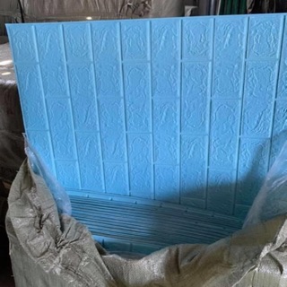 Xốp dán tường khổ 70 x 77cm dày 4mm