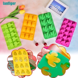 Khuôn silicone làm đá / sô cô la / đá viên