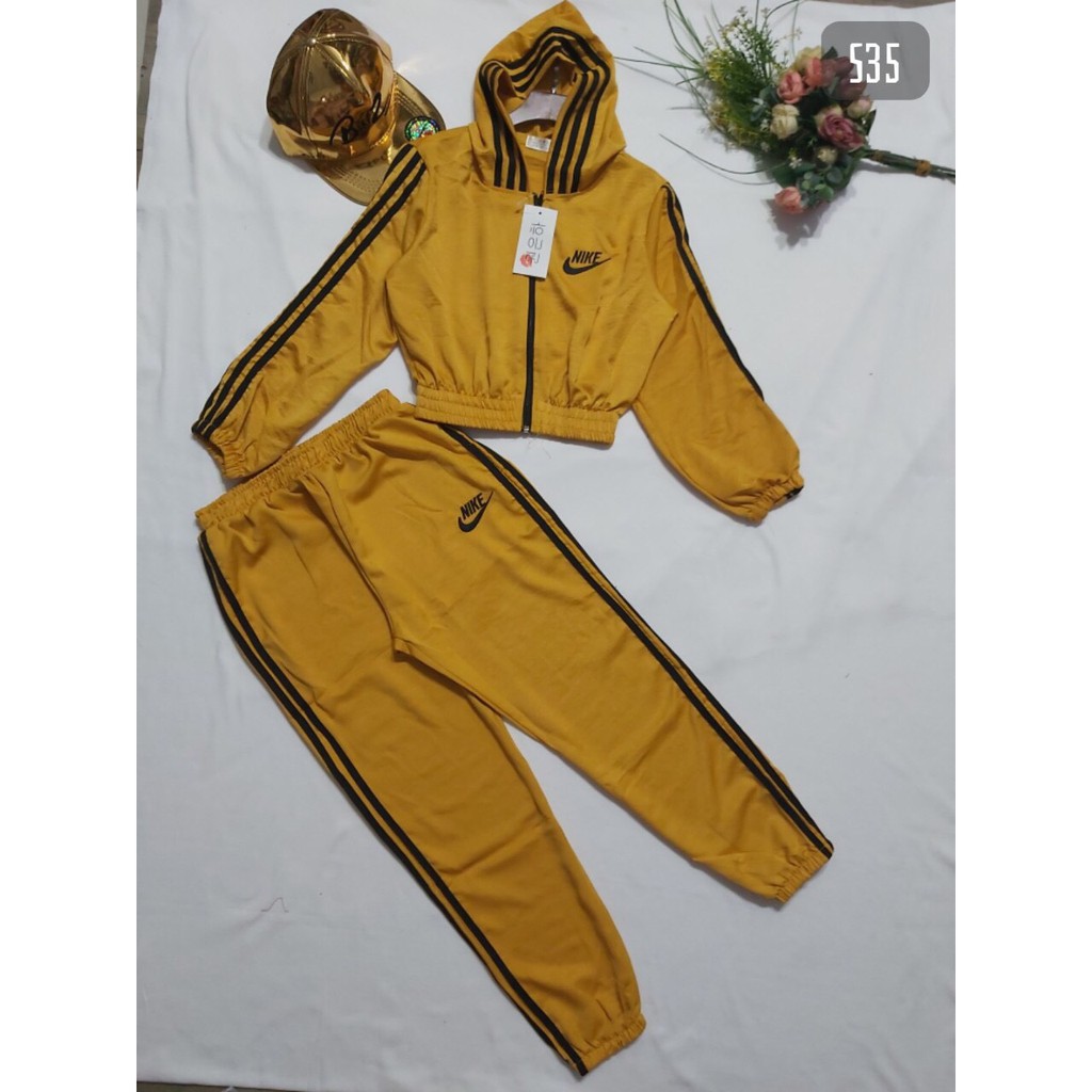 Bộ Thể Theo Thao Nữ Dáng Croptop - Bộ Thể Theo Thao Nữ Thêu Logo Nhiều Thương Hiệu