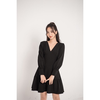Váy liền cổ V đuôi cá Aura Harriet