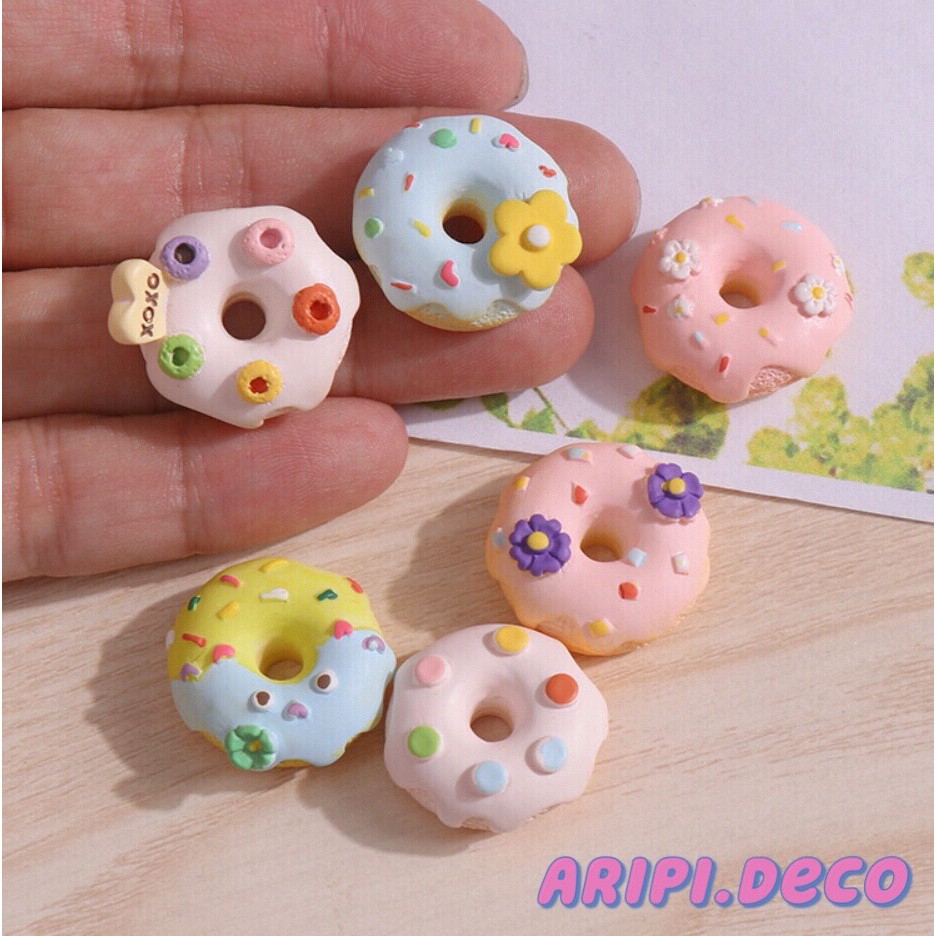 Charm bánh rán donut hình hoa Nhật xinh B17/ Nguyên liệu làm phụ kiện handmade vòng tay / resin