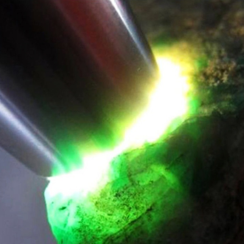 Đèn Pin UV 365nm 4 Bóng LED Bỏ Túi Tiện Dụng