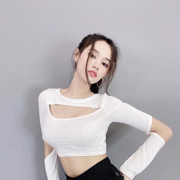 Áo Croptop Tay Dài Cut - YA094190