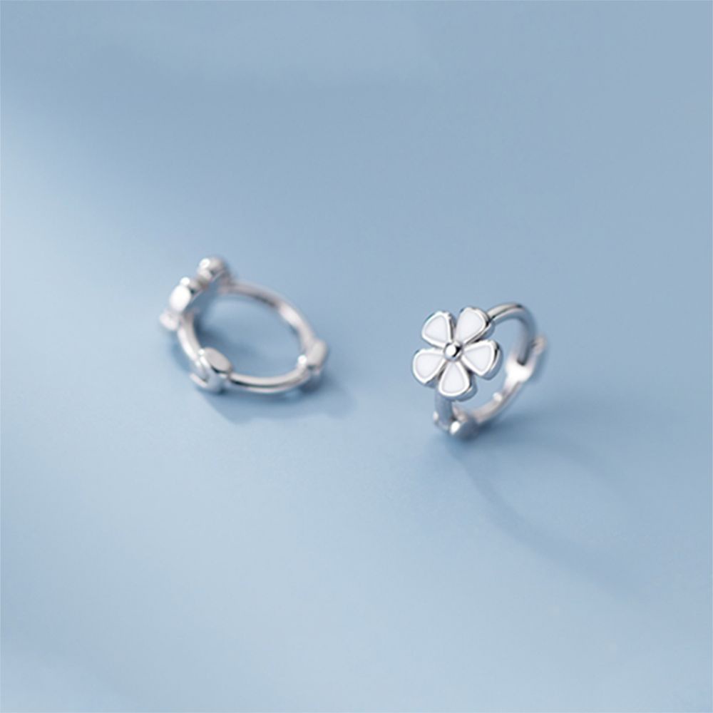 Khuyên Tai Hình Hoa Màu Bạc / Màu Sắc Lãng Mạn Phong Cách Hàn Quốc Thời Trang Cho Nữ