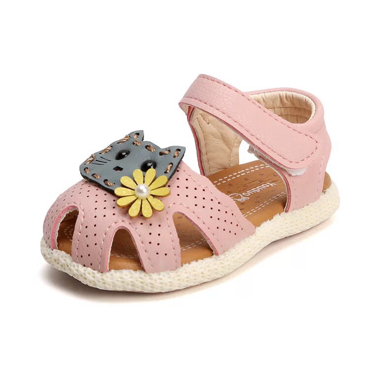 Dép sandal bé gái xinh xắn đế êm và nhẹ SS19
