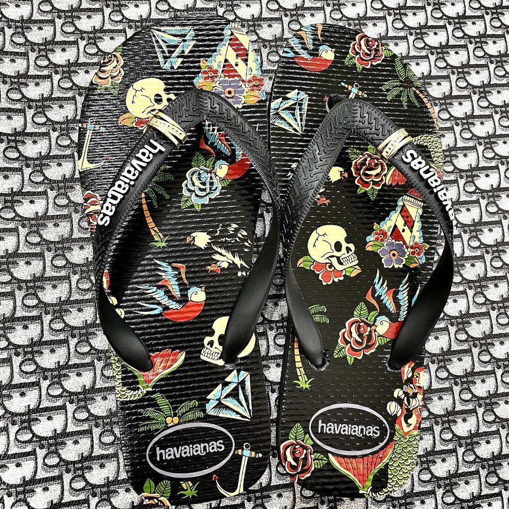 Dép xỏ ngón nam Havanas hoạ tiết đầu lâu in 3D, phù hợp đi biển bền bỉ êm chân thời trang cá tính.