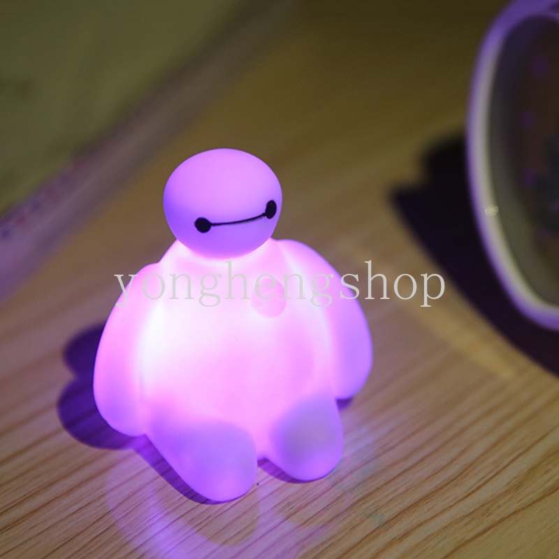 Đèn LED Để Bàn 7 Màu Hình Siêu Anh Hùng 6 BayMax Dễ Thương