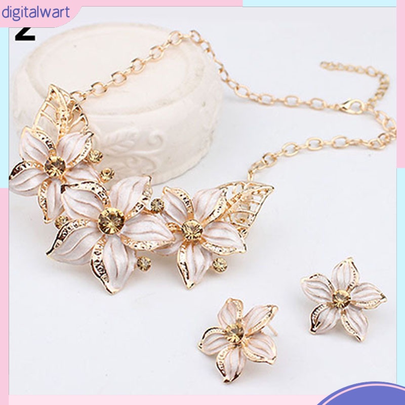 Dây chuyền mặt hoa đính đá thời trang cho nữ