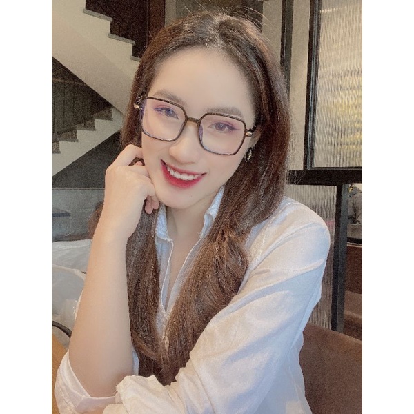 Kính Shein có mail mua hàng của web, full box