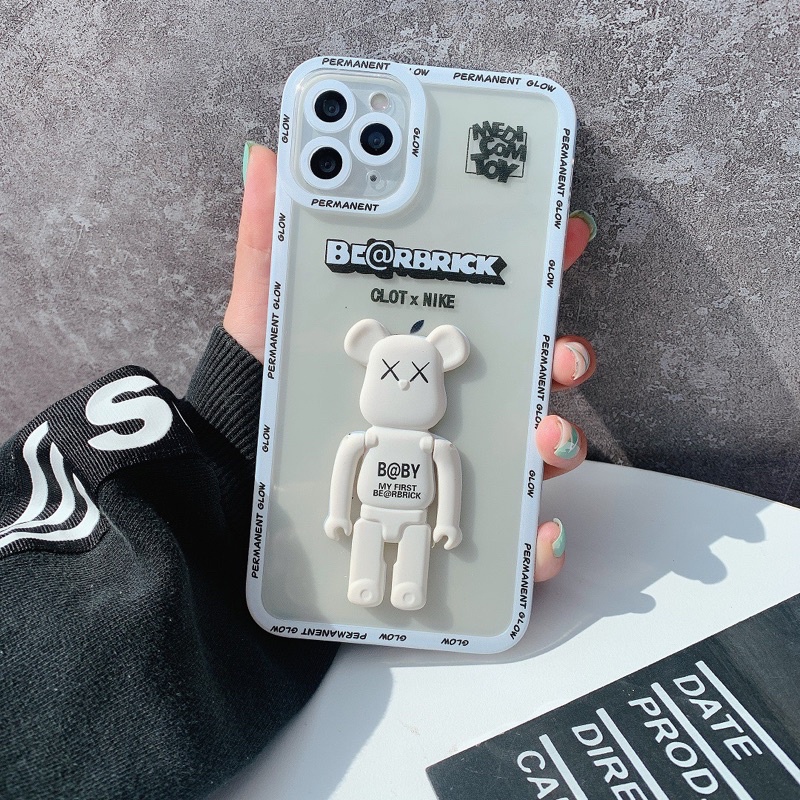 Ốp Lưng Silicon Chống Sốc Viền Nổi Medicom Tory ( Kèm Giá Đỡ Hình Gấu )