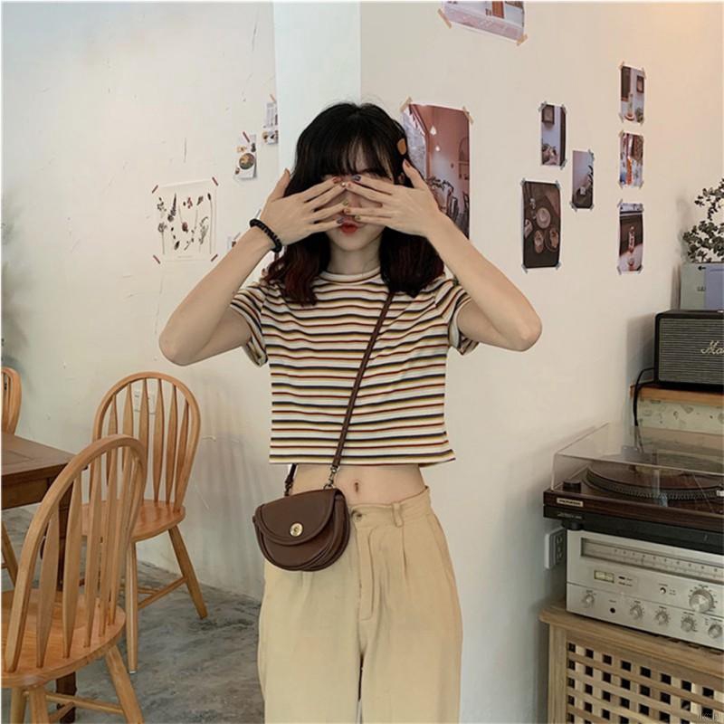 Áo croptop tay ngắn cổ tròn họa tiết kẻ sọc ngang tươi trẻ dành cho nữ