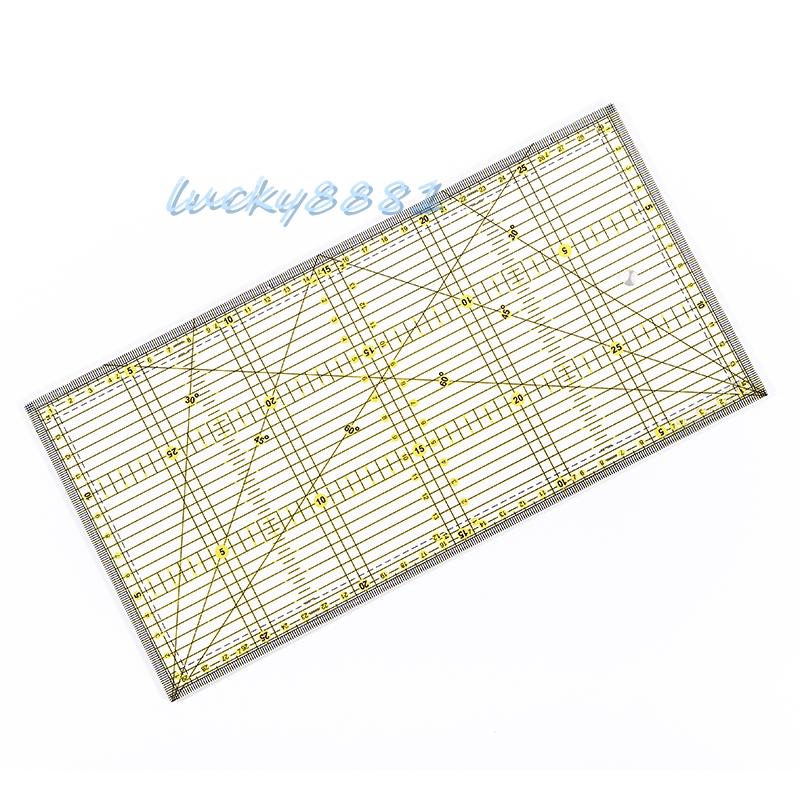 Thước đo 30*15cm dùng để hỗ trợ cắt may thủ công