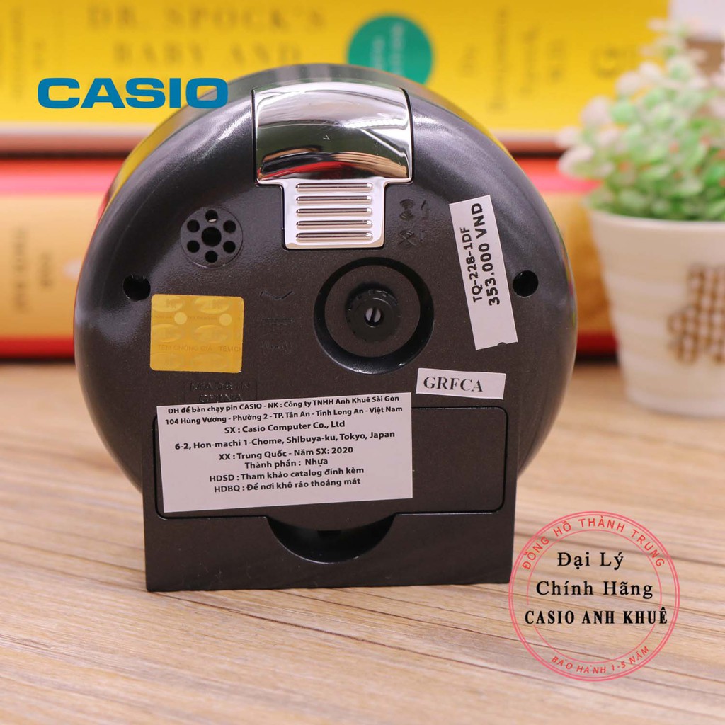 Đồng hồ để bàn Casio TQ-228-1DF báo thức, dạ quang ( 8.6 cm )