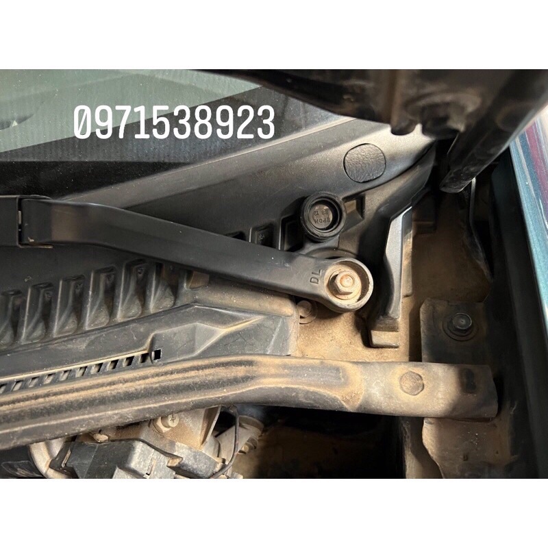 NẮP ĐẬY CẦN GẠT MƯA FORD LASER, MAZDA 232 ➖ MÃ SẢN PHẨM: chưa có