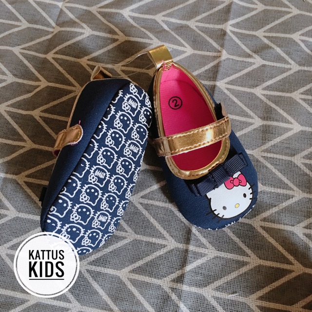 Giày tập đi búp bê hello kitty