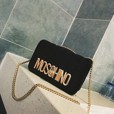 Túi xách nhung Moschino 2in1