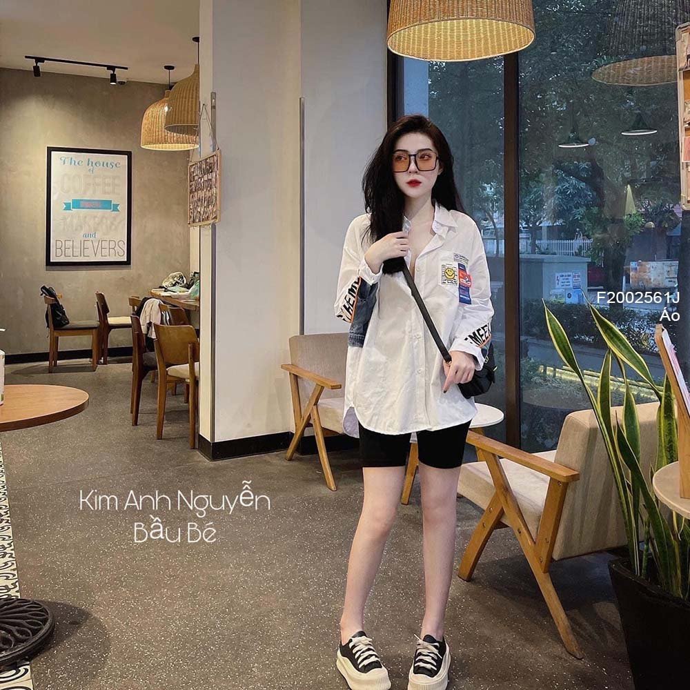 Áo sơ mi trắng phối jean chạy viền sọc chữ form rộng tay dài!