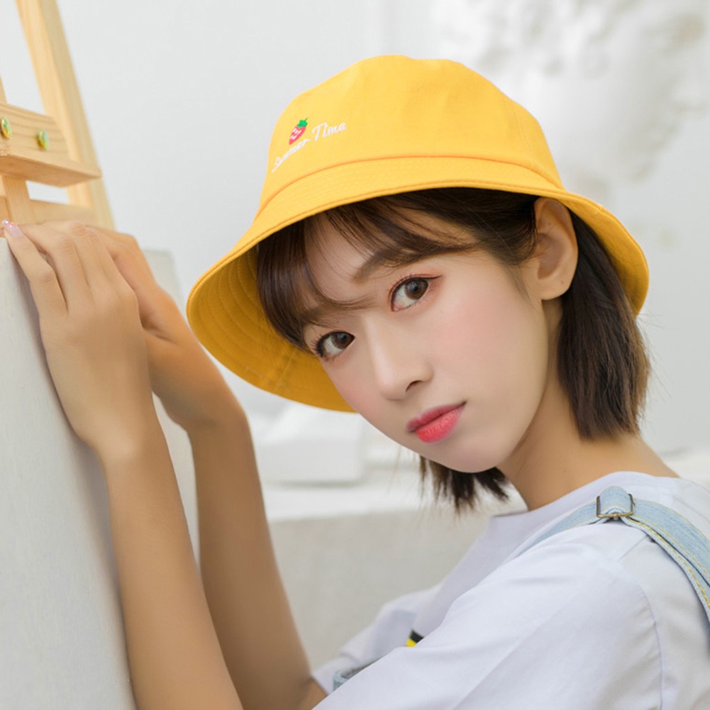 Nón tai bèo thêu họa tiết dâu tây dễ thương dành cho cả nam và nữ