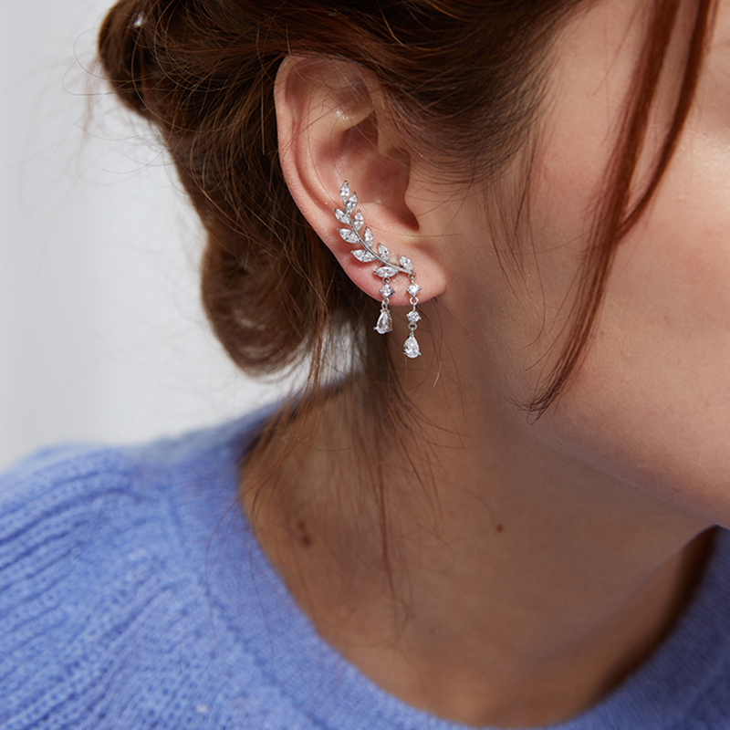 Khuyên tai tua rua họa tiết lá độc đáo cho nữ